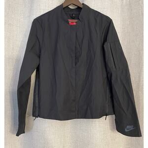 Nike Jacket Womens Xsmall Black Bomber Lightweight Excellent Condition